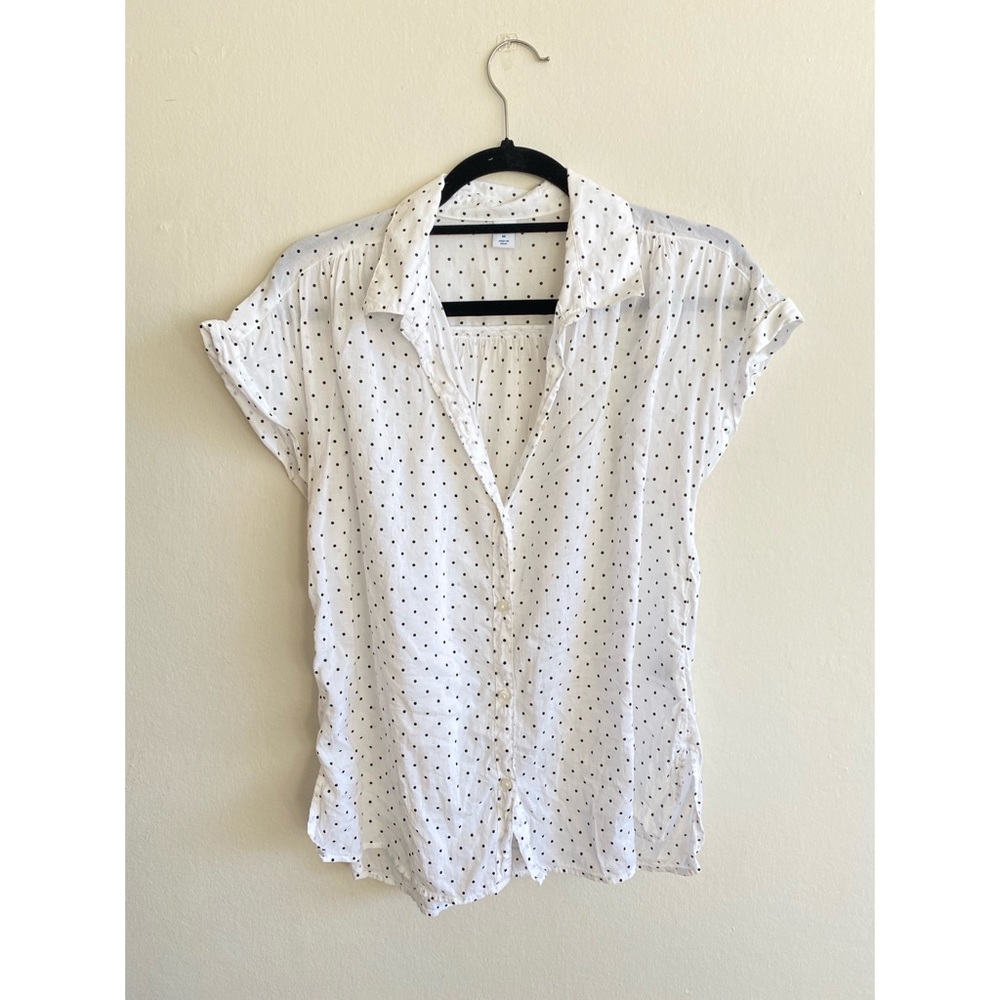Old Navy B&W Polka Dot Collared Cap Sleeve Blouse